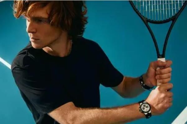 成为历史上 成为历史上