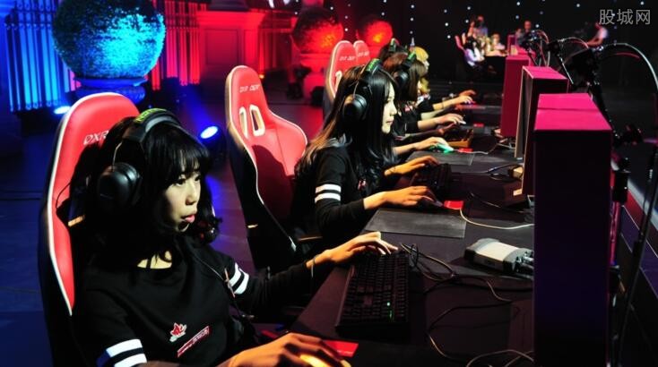 尽管莱万 尽管莱万