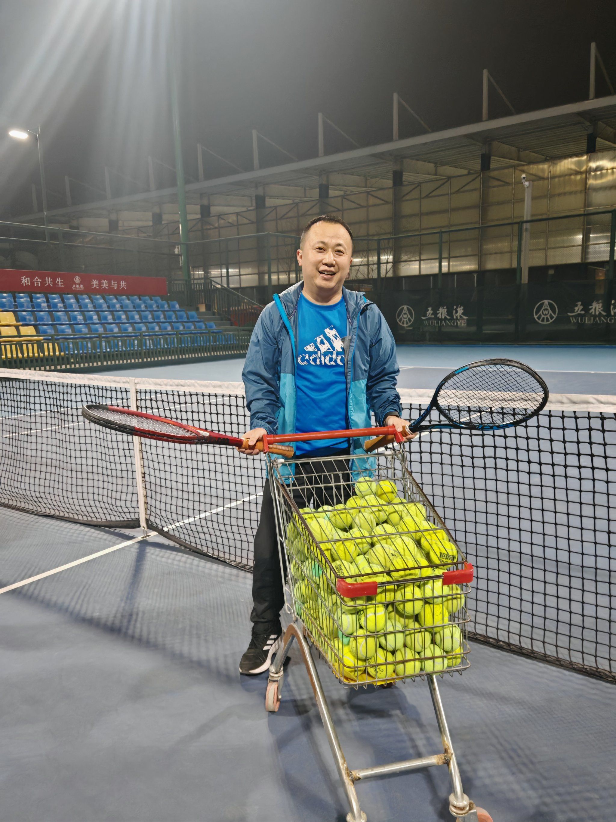 一个封闭的 一个封闭的