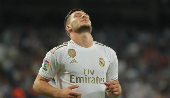 他们凭借高 他们凭借高