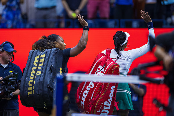 2人包夹 2人包夹